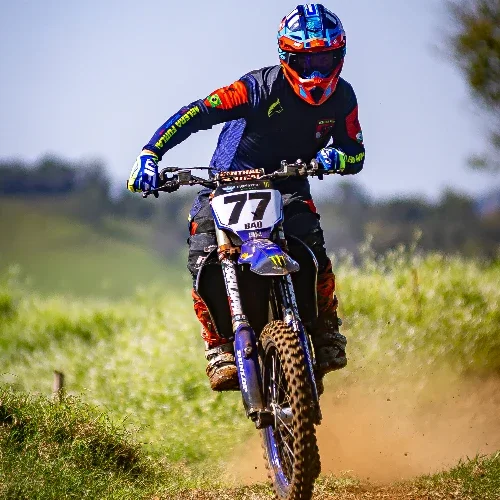 Baú 77